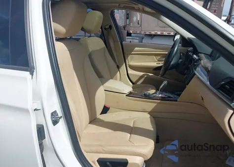 2015 BMW 320I xDrive z USA, uszkodzony, nr VIN WBA3C3C58FK201748